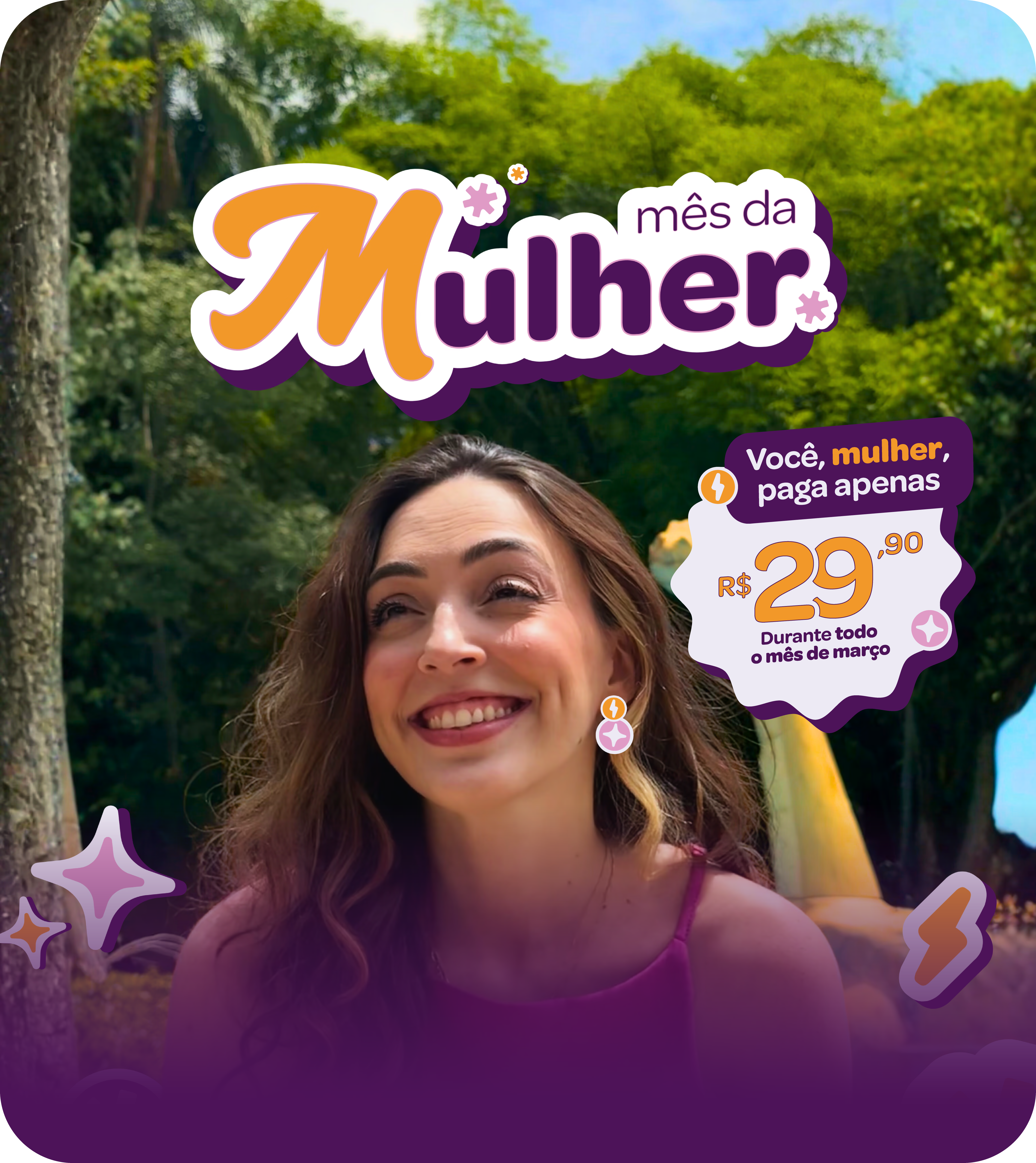 Imagem de uma mulher branca de cabelos e olhos castanhos sorrindo no arajara park.